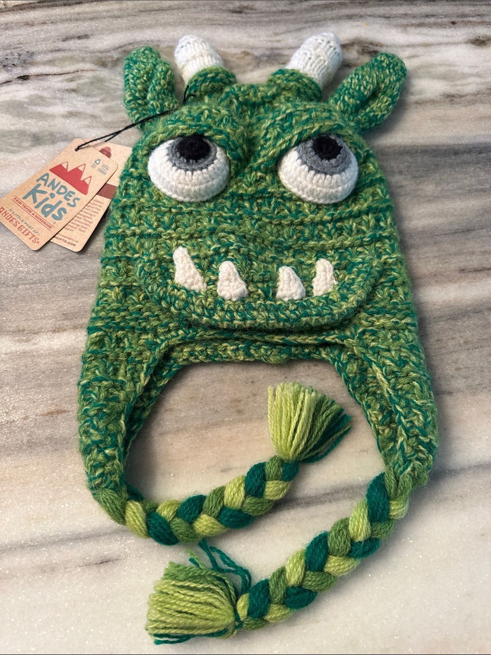 Children’s knit hat -NWT -handmade alpaca from Peru-SIZE 3 to 8 years old